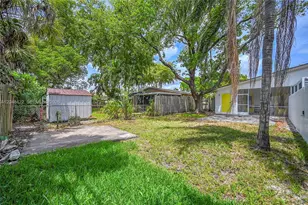 808 SW 12th Ct, Fort Lauderdale, FL 33315 - Photo 35