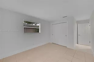 808 SW 12th Ct, Fort Lauderdale, FL 33315 - Photo 17