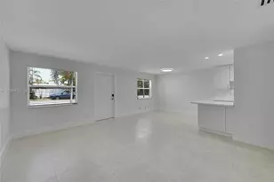 808 SW 12th Ct, Fort Lauderdale, FL 33315 - Photo 3