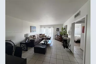 400 Kings Point Dr #1522, Sunny Isles Beach, FL 33160 - Photo 3