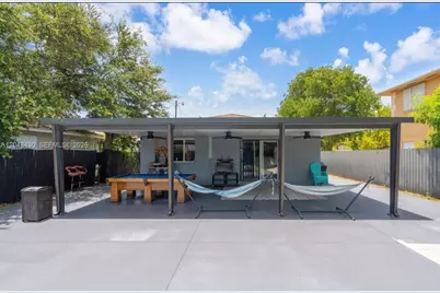 751 NW 70th St, Miami, FL 33150 - Photo 23