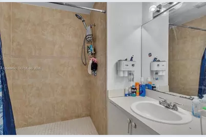 751 NW 70th St, Miami, FL 33150 - Photo 17