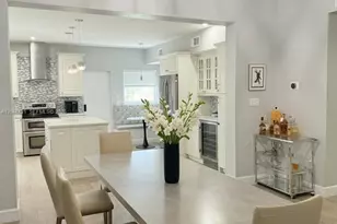 889 NE 97th St, Miami Shores, FL 33138 - Photo 9