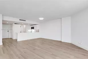555 NE 34th St, Miami, FL 33137 - Photo 11