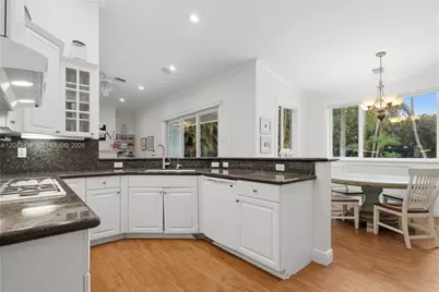 12200 NW 21st Ct, Plantation, FL 33323 - Photo 11