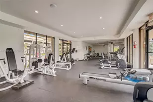 20191 E Country Club Dr, Aventura, FL 33180 - Photo 25