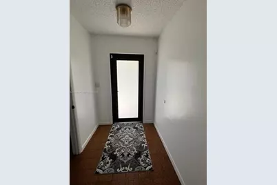 430 SE 5th St, Hialeah, FL 33010 - Photo 3