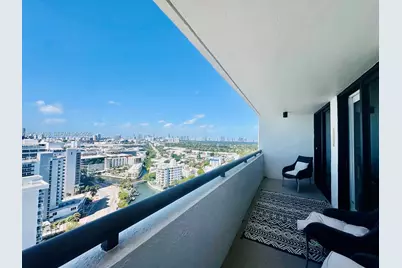 2555 Collins Ave #PH214, Miami Beach, FL 33140 - Photo 7