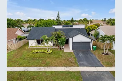 7428 NW 49th Ct, Lauderhill, FL 33319 - Photo 3