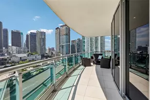 350 S Miami Ave, Miami, FL 33130 - Photo 29