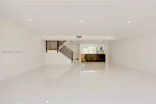 933 NE 24th Ave, Hallandale Beach, FL 33009 - Photo 11
