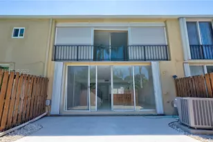 933 NE 24th Ave, Hallandale Beach, FL 33009 - Photo 9