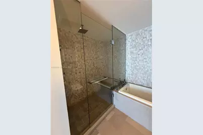 68 SE 6th St #2506, Miami, FL 33131 - Photo 9