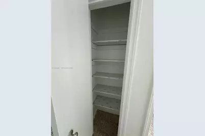 400 NW 61st Ave, Miami, FL 33126 - Photo 11
