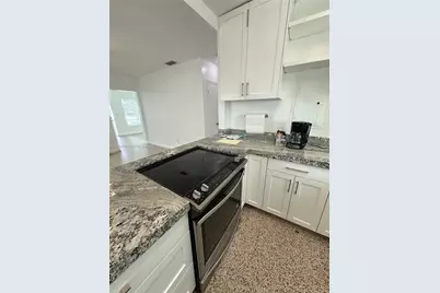 400 NW 61st Ave, Miami, FL 33126 - Photo 7