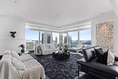 1425 Brickell Ave #42E, Miami, FL 33131 - Photo 21