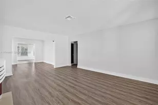2323 NW 1st St, Miami, FL 33125 - Photo 9