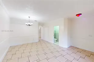 2221 SE 26th Ln, Homestead, FL 33035 - Photo 5