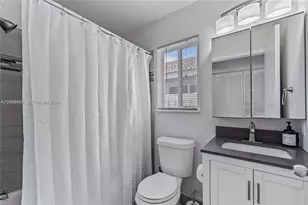 1356 Presidio Dr, Weston, FL 33327 - Photo 9