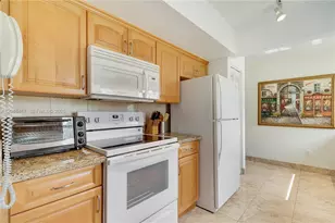 3449 Shadow Wood Dr, Greenacres, FL 33463 - Photo 9
