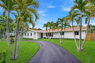 7600 SW 168th St, Palmetto Bay, FL 33157 - Photo 5