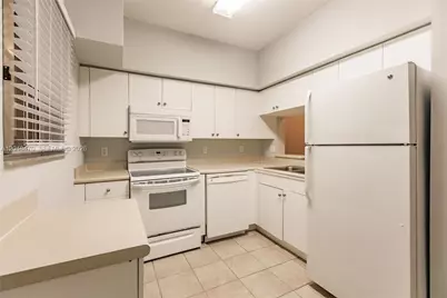 8416 Bernwood Cove Loop #1609, Other City - In The State Of Florida, FL 33966 - Photo 7
