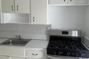 7860 Harding Ave, Miami Beach, FL 33141 - Photo 5