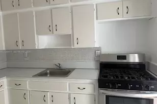 7860 Harding Ave, Miami Beach, FL 33141 - Photo 3