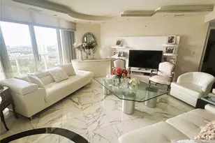 20191 E Country Club Dr, Aventura, FL 33180 - Photo 11