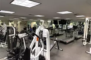 20191 E Country Club Dr, Aventura, FL 33180 - Photo 37