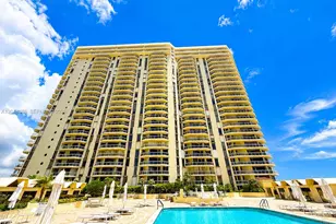 20191 E Country Club Dr, Aventura, FL 33180 - Photo 45