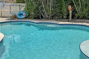 301 SW 65th Ave, Pembroke Pines, FL 33023 - Photo 29