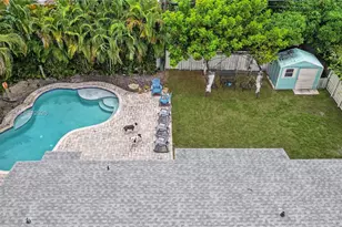 301 SW 65th Ave, Pembroke Pines, FL 33023 - Photo 41