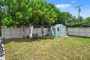 301 SW 65th Ave, Pembroke Pines, FL 33023 - Photo 35