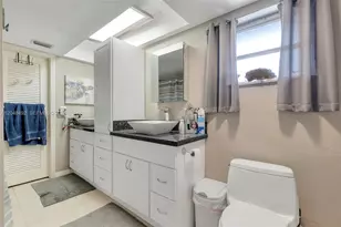 2480 NE 46th St, Lighthouse Point, FL 33064 - Photo 23