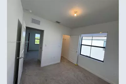 438 NE 12th St, Florida City, FL 33034 - Photo 15