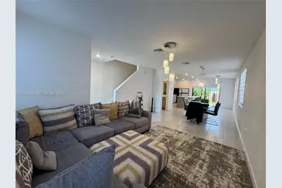 438 NE 12th St, Florida City, FL 33034 - Photo 9