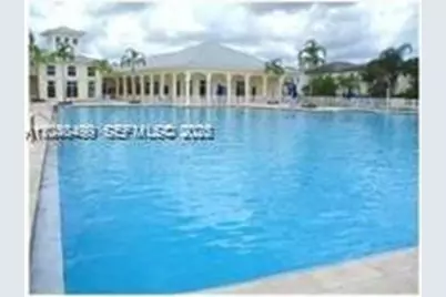 2720 NE 3rd Dr #102, Homestead, FL 33033 - Photo 3