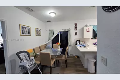 2720 NE 3rd Dr #102, Homestead, FL 33033 - Photo 5