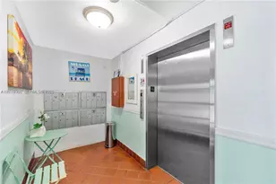 1418 Collins Ave, Miami Beach, FL 33139 - Photo 21