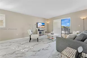 1418 Collins Ave, Miami Beach, FL 33139 - Photo 3