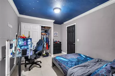 930 NE 132nd St, North Miami, FL 33161 - Photo 23