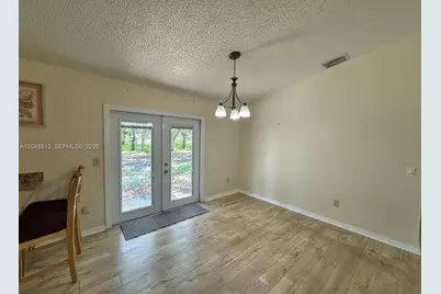 4005 E Sunflower Cir, Labelle, FL 33935 - Photo 5
