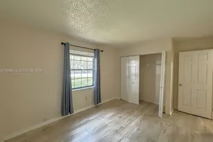 4005 E Sunflower Cir, Labelle, FL 33935 - Photo 9