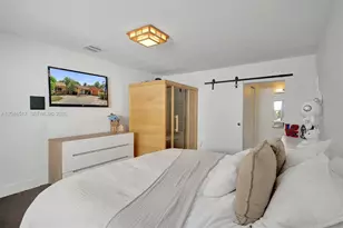 20475 NE 10th Pl, Miami, FL 33179 - Photo 17