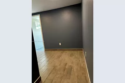 [Address not provided], Fort Myers, FL 33901 - Photo 11