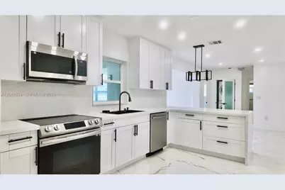 7721 Granada Blvd, Miramar, FL 33023 - Photo 5