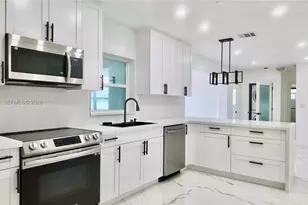 7721 Granada Blvd, Miramar, FL 33023 - Photo 5