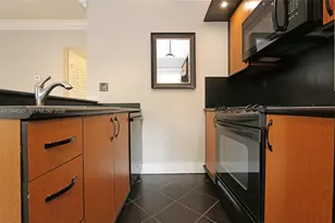 3395 Franklin Ave, Miami, FL 33133 - Photo 5