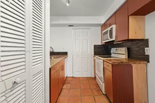 8475 SW 156th Ct, Miami, FL 33193 - Photo 5